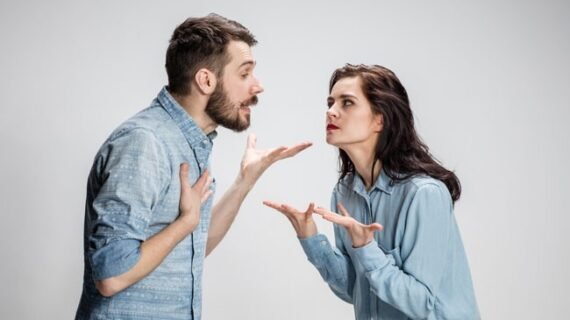 Inilah Alasan Kenapa Bunda Perlu STOP Kepoin Pelakor!